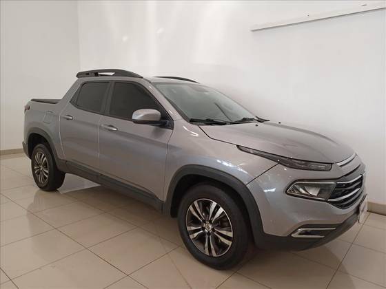 FIAT TORO 2.0 16V TURBO DIESEL FREEDOM 4WD AT9